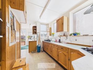 Photo 17- click for photo gallery